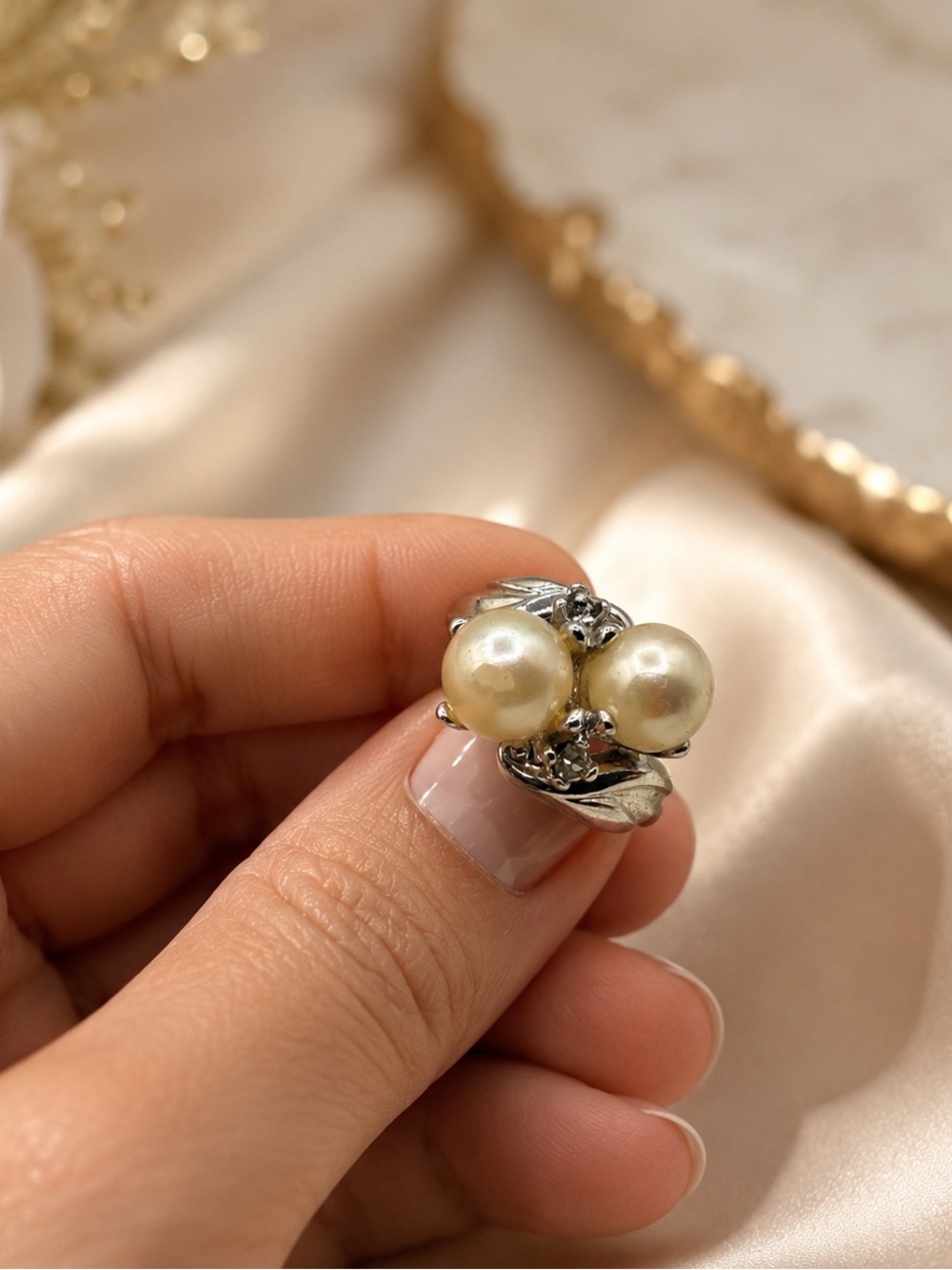 Faux Pearl Twin-Top Ring in Silver Tone